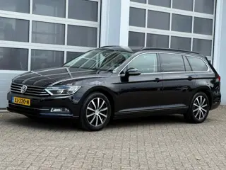 VOLKSWAGEN PASSAT 1.4 TSI 150PK Comfortline 6-Bak Navi Pdc Trekhaak NW APK!