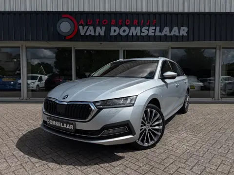 SKODA OCTAVIA Combi 1.4 TSI iV PHEV Business Edition Plus - NL Auto Navi Camera ACC Carplay 