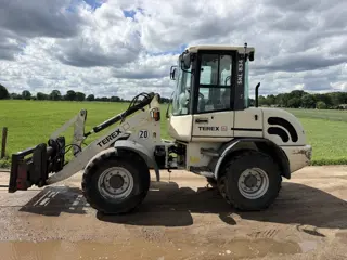 Schaeff SKL 834 (bj 2004)