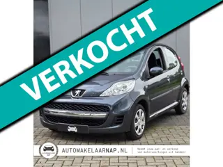 Peugeot 107 1.0-12V XS / APPLE CARPLAY !!! / Nieuwe Koppeling / + onderhoudsbeurt / 1 Jaar APK/ 5-de