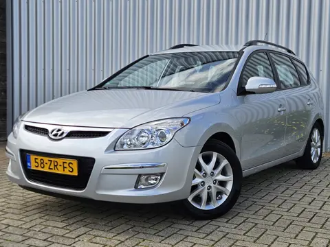 Hyundai I30 CW 1.6i Style /1e Eigenaar/Airco/PDC/Trekhaak!