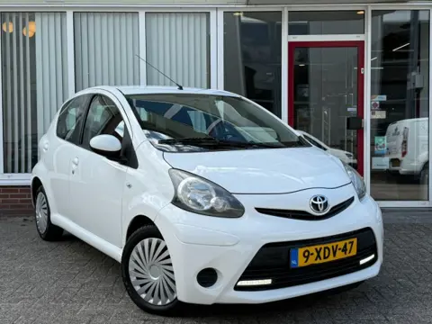 TOYOTA AYGO 1.0 VVT-i Aspiration 5 Deurs I Airco I Elektrische ramen I Volledig onderhouden