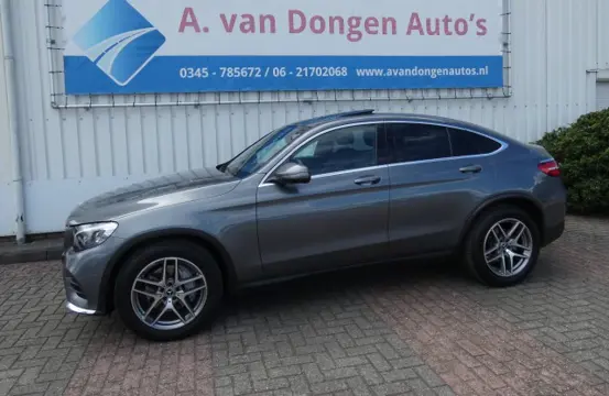 MERCEDES-BENZ GLC COUPE 250 4MATIC AMG,ACC,360.Dak,Memory,Trhaak