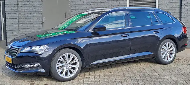 SKODA SUPERB 1.5 TSI Business Edition  El. stoelverstelling + Geheugen Nederlande auto