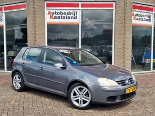 Volkswagen Golf 1.6 FSI Optive - Automaat - Clima - Cruise -