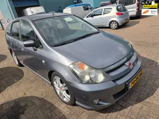 Honda Stream 1.7i ES Yumé 7 Personen export price