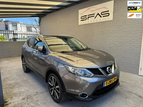 Nissan Qashqai 1.2 Connect Edition 116pk 2015 Grijs Full Option