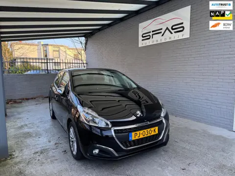 Peugeot 208 1.2 PureTech VTI 82pk 5DRS 2017 Zwart