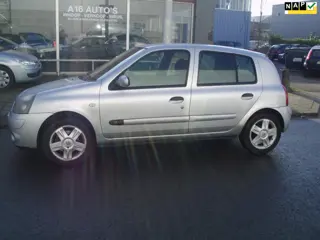Renault Clio 1.2-16V Authentique Comfort MET AIRCO