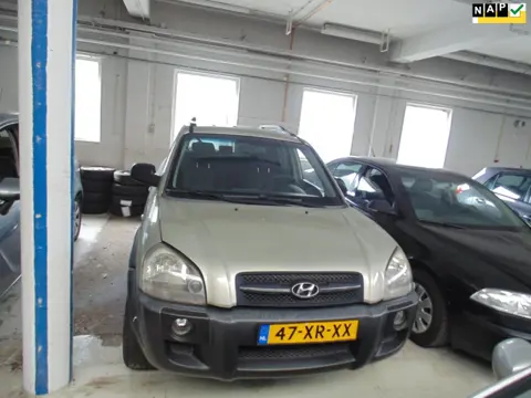 Hyundai Tucson 2.0i Dynamic MET AIRCO