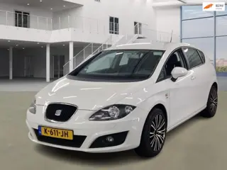 Seat Leon 1.4 TSI Reference CARPLAY NAVI PSENSOR CRUISE TREKHAAK 2 X SLEUTELS