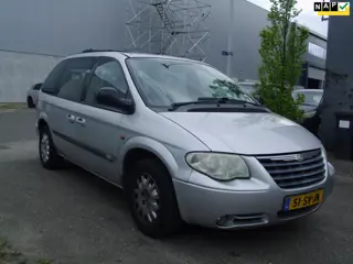 Chrysler Voyager 3.3i V6 SE Luxe 7set automaat met airco APK 06-2027
