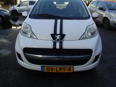 Peugeot 107 1.0-12V XS MET AIRCO LEDER