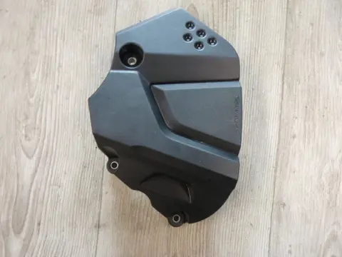 MOTORBLOKDEKSEL VOORTANDWIEL Suzuki DL 650 V STROM 2017 -