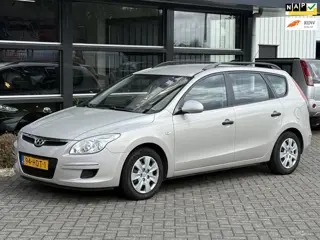 Hyundai I30 CW 1.6 CRDi Active Cool NAP APK !!