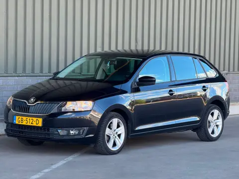 Skoda Rapid Spaceback 1.2 TSI Greentech Style Edition Pano / N APK
