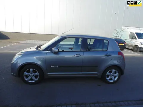 Suzuki Swift 1.5 Exclusive AUTOMAAT MET AIRCO KM 57000 NAP