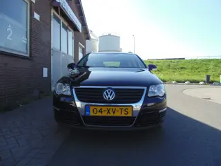Volkswagen Passat Variant 2.0 FSI Comfortline Business AIRCO NAVI
