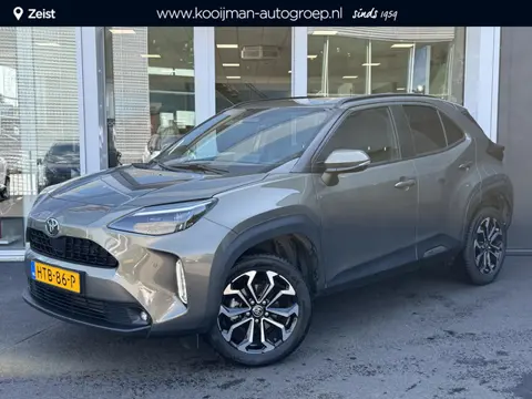 Toyota Yaris Cross 1.5 Hybrid 115 First Edition Parkeersensoren V+A | Blind spot | Stoelverwarming |