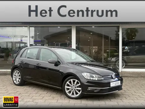 Volkswagen Golf 1.5 TSI Highline carplay - alcantara - dig. cockpit - navi - DAB -