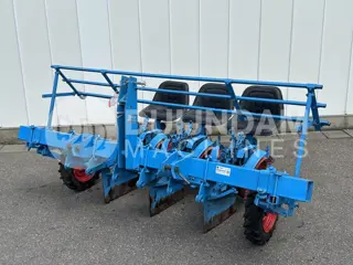 Super Prefer UC plantmachine 3 rijen met 8 plantlepels