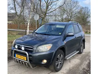 Toyota RAV4 2.2 D-CAT Executive (bj 2006)
