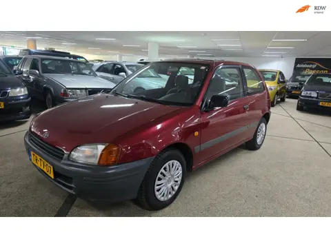 Toyota Starlet 1.3-16V XLi 114.000dkm!! Nap!! Automaat!!