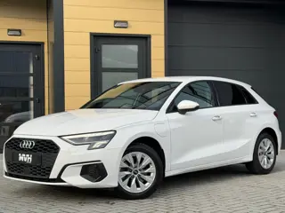 Audi A3 Sportback 40 TFSI e S-Edition - ACC - Carplay - Full Led - Keyless - 35000 KM - Afgevlakt Sp