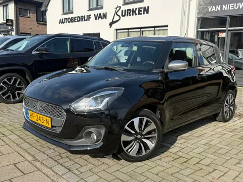 Suzuki Swift 1.2 Stijl Smart Hybrid, Stoelverwarming,Apple Carplay/Android,L.M.Velgen,Navigatie,Crui