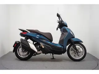 Piaggio BEVERLY 400 HPE (bj 2024, automaat)