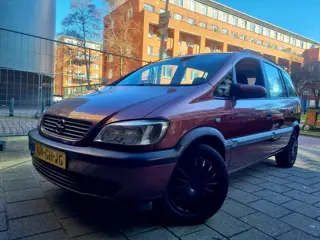 Opel Zafira 1.8-16V Automaat 7Persoons Carplay