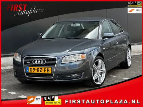 Audi A4 Limousine 3.2 FSI quattro Pro Line AUTOMAAT NAVI/CRUISE/YOUNGTIMER | NETTE AUTO !