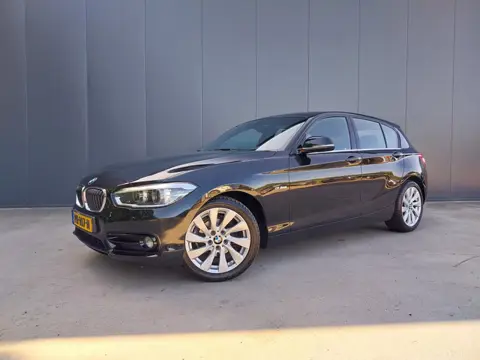 BMW 1-serie 116d AUTOMAAT Executive XENON NAVI CRUISE ECC TREKHAAK