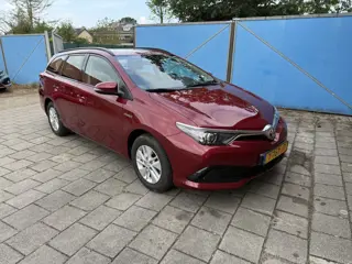 Toyota Auris 1.8 Hybrid Active Keyless starten, navigatisysteem