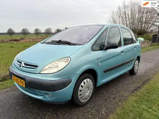 Citroen Xsara Picasso 1.8i-16V Différence 2