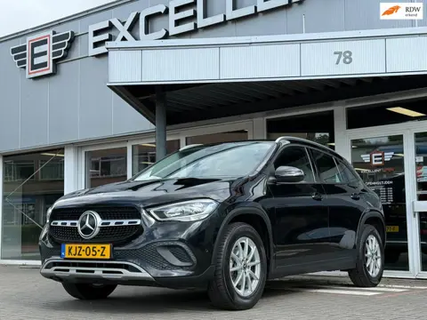 Mercedes-Benz GLA-klasse 180 Business Solution