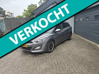 Hyundai I30 Wagon 1.6 GDi i-Motion,Airco,Cruise control,Parkeer sensoren achter,Trekhaak