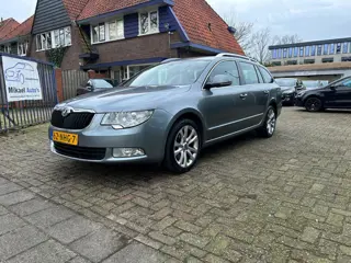 Skoda Superb Combi 1.8 TSI Ambition Business Line