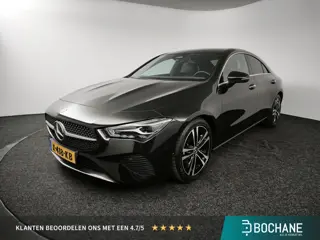 Mercedes-Benz CLA-klasse 180 Luxury Line | Panoramadak | Leder | Wide screen |