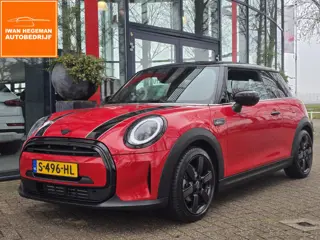 MINI Mini 1.5 Cooper Camden Edition | Climate Control | Parkeersensoren | Navigatie | LM Velgen