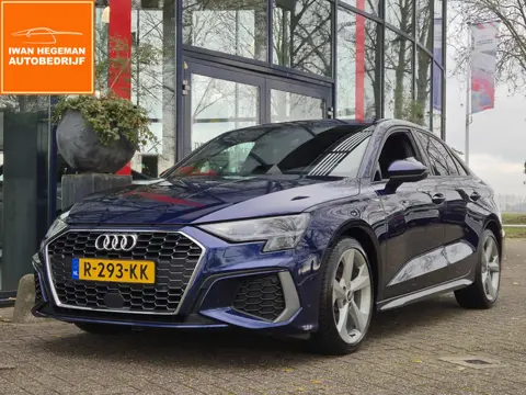 Audi A3 Limousine 35 TFSI S edition AUTOMAAT | Airco | Navigatie | Parkeersensoren | Cruise Control 