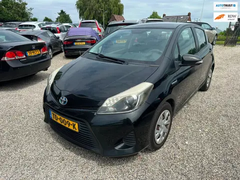 Toyota Yaris 1.5 Full Hybrid Comfort Airco Dealer Onderhouden Nieuwe Apk
