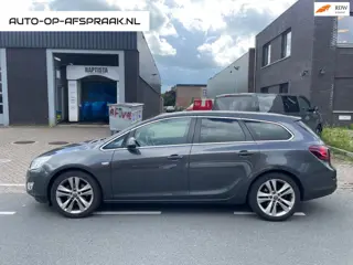 Opel Astra Sports Tourer 1.6 Turbo Cosmo Navi Stoelverw Stuurverw Trekh.