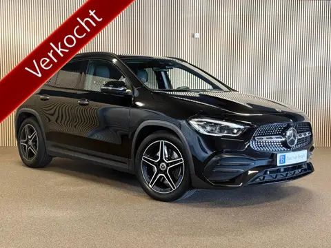 Mercedes-Benz GLA 250 4-Matic AMG STYLING-PANORAMA-MEMORY-DISTRONIC-HEAD UP-ZEER COMPLEET