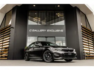 BMW 3-serie 330e High Executive - M Sport | Origineel NL | Stoelverwarming | Cruise Control | 18" In