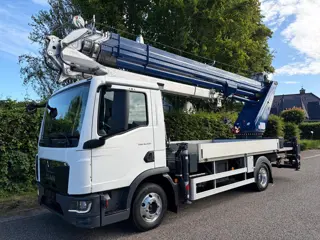M.A.N. TGL 8.190 BÖCKER AK37 4000