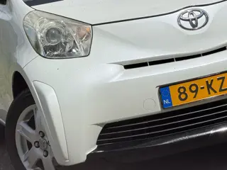 Toyota IQ 1.0 VVTi Comfort | Pearl White | AC/Navi/Bluetooth/Radio/Cruise - Dealeronderhouden!