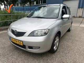Mazda 2 1.4 Touring (bj 2004)