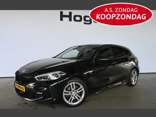 BMW 1-serie 118i High Executive Automaat M-Pakket Navigatie Carplay Dealer Onderhouden! Inruil Mogel