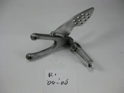 LINKER SCHETSPLAAT Yamaha YZF R1 2004 - 2006